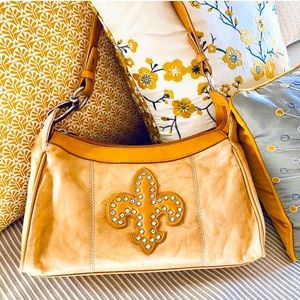 🦋 MC Tan Leather Shoulder Bag with Silver Design Accents, EUC (BG01)